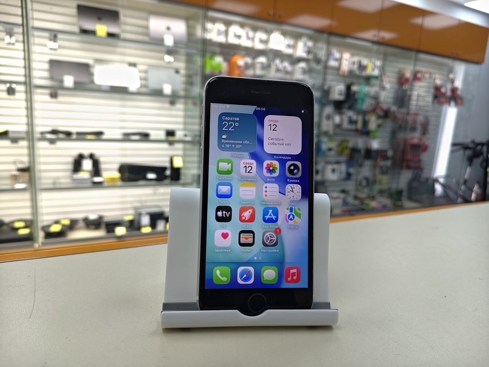 Смартфон Apple iPhone SE 2020 64Gb