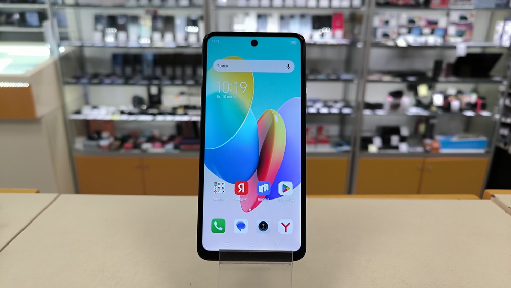Смартфон Tecno Spark Go 2024 4/64