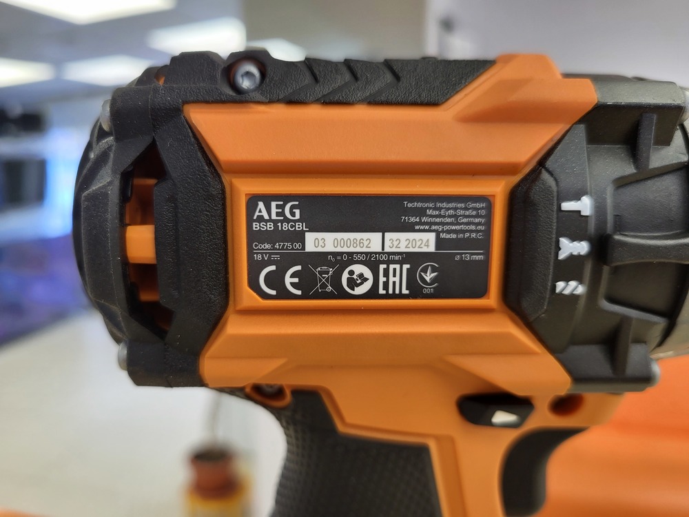 Шуруповерт AEG BSB 18CBL