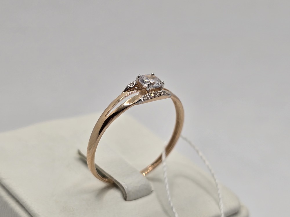 КОЛЬЦО С КАМНЯМИ (Au 585)