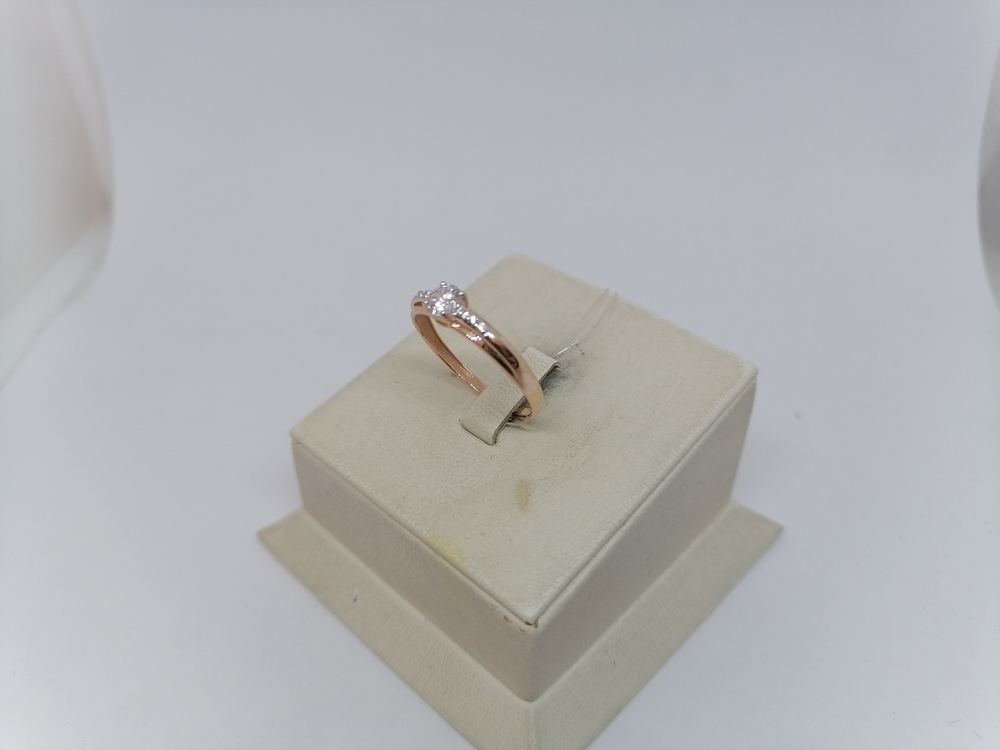 КОЛЬЦО С КАМНЯМИ (Au 585)