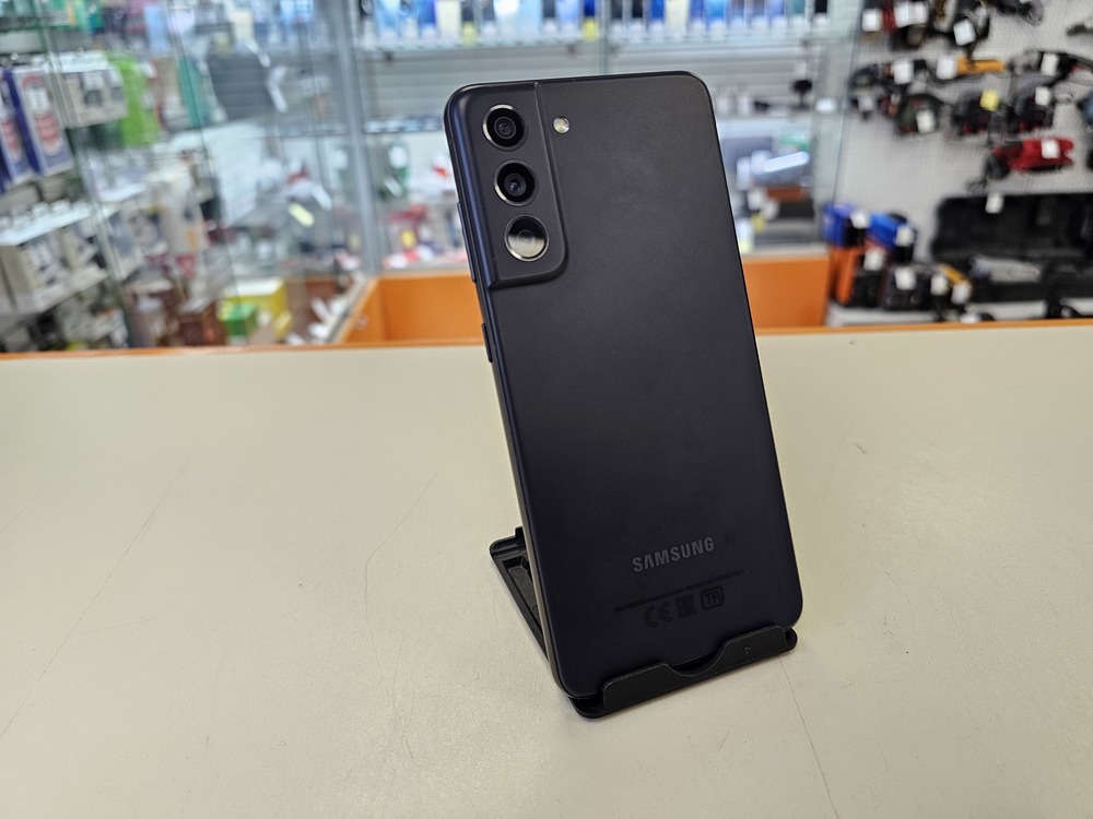 Смартфон Samsung Galaxy S21 FE 6/128