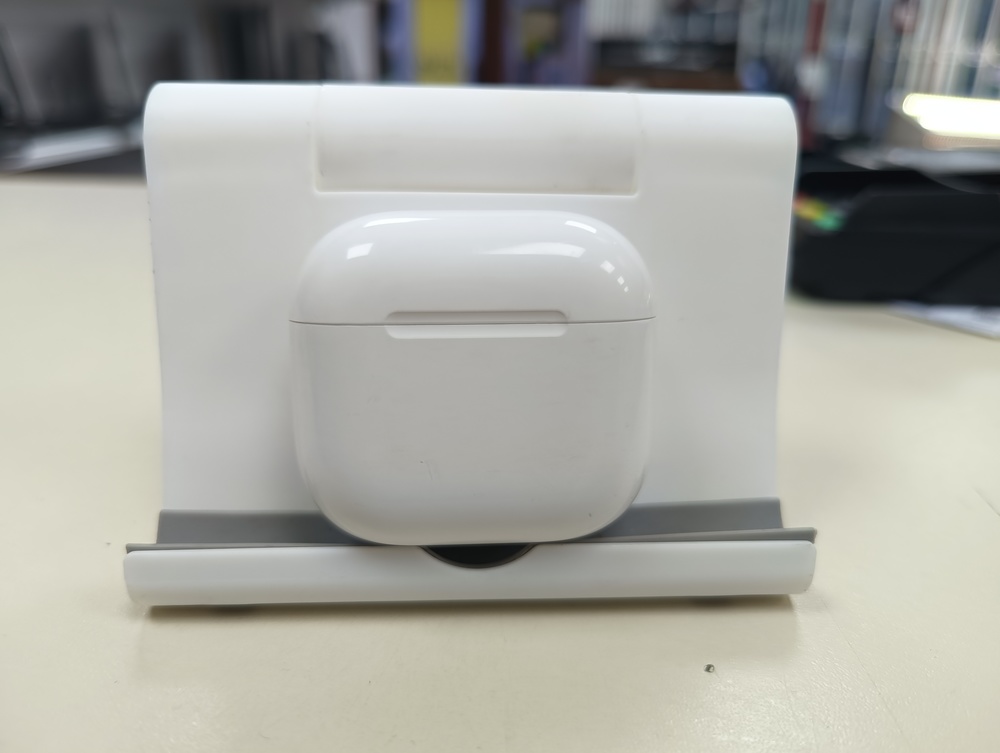 Наушники беспроводные Apple AirPods 4 Без ANC