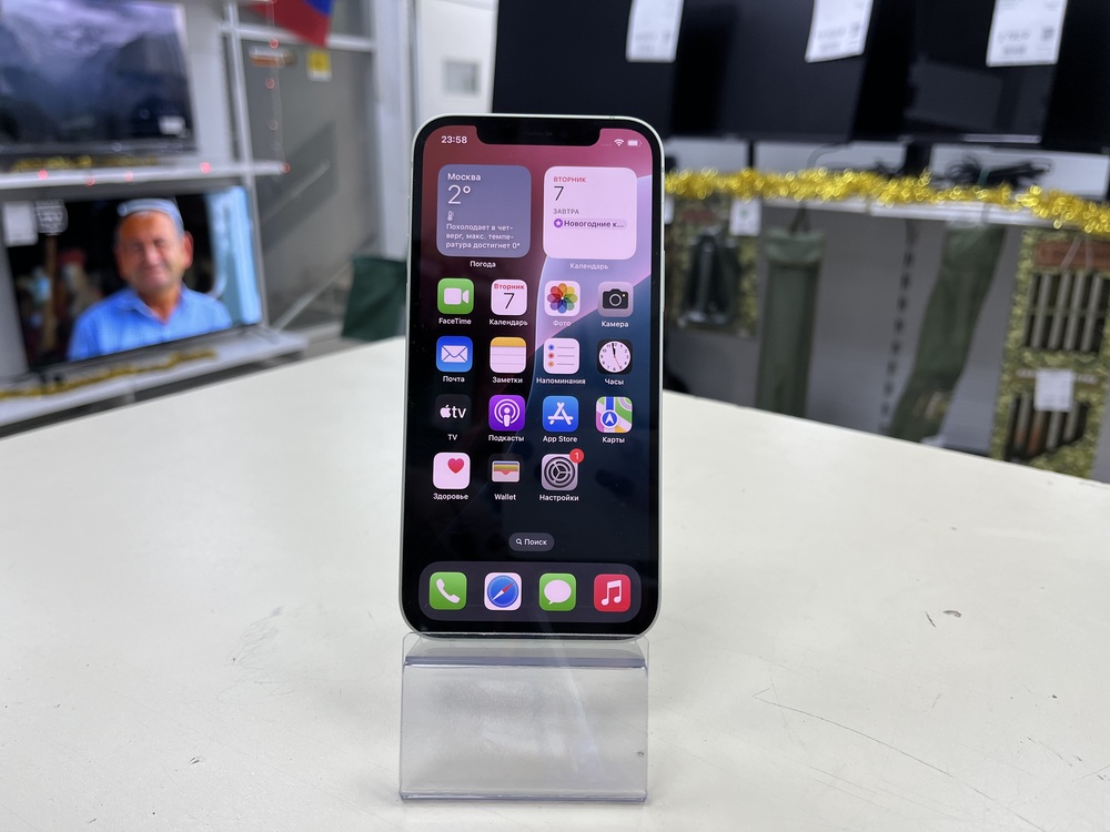 Смартфон Apple iPhone 12 64Gb