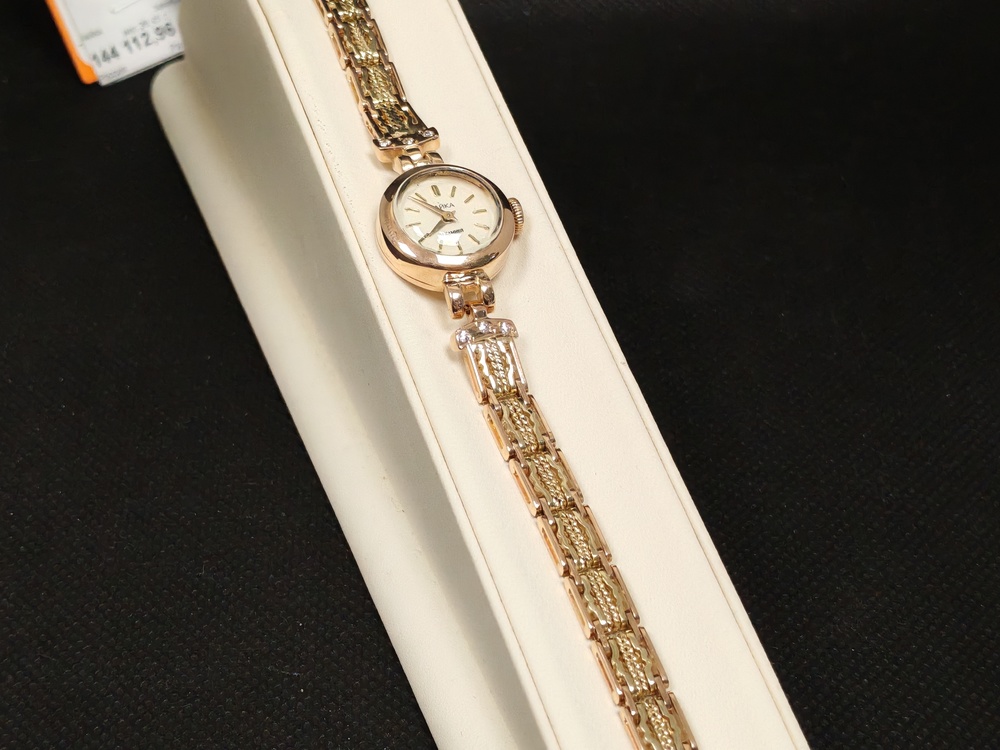 ЧАСЫ ЧАЙКА (Au 585)