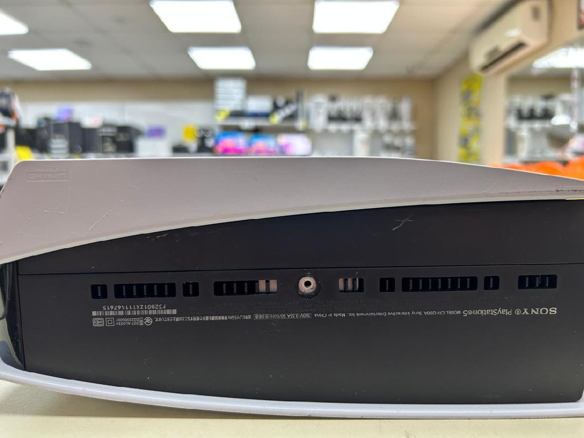 Игровая приставка PlayStation 5 825Gb (С дисководом)