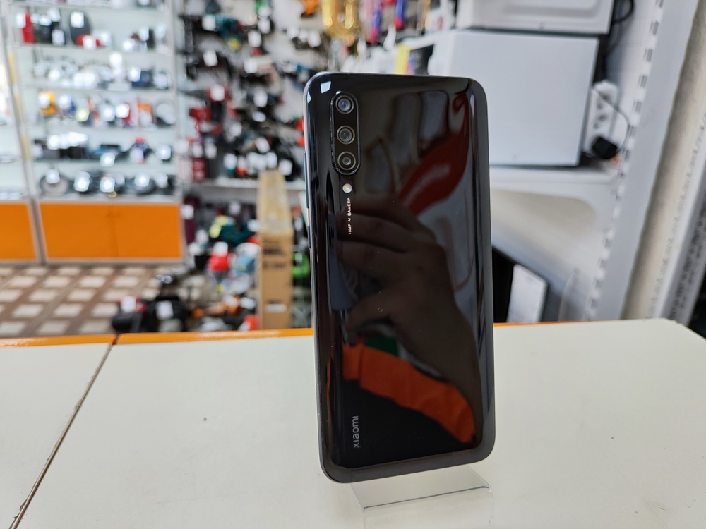 Смартфон Xiaomi Mi 9 Lite 6/64