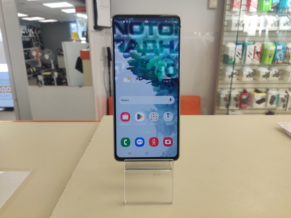 Смартфон Samsung Galaxy S20 FE 6/128
