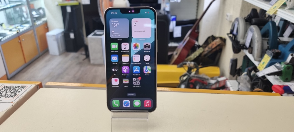 Смартфон Apple iPhone 13 128Gb