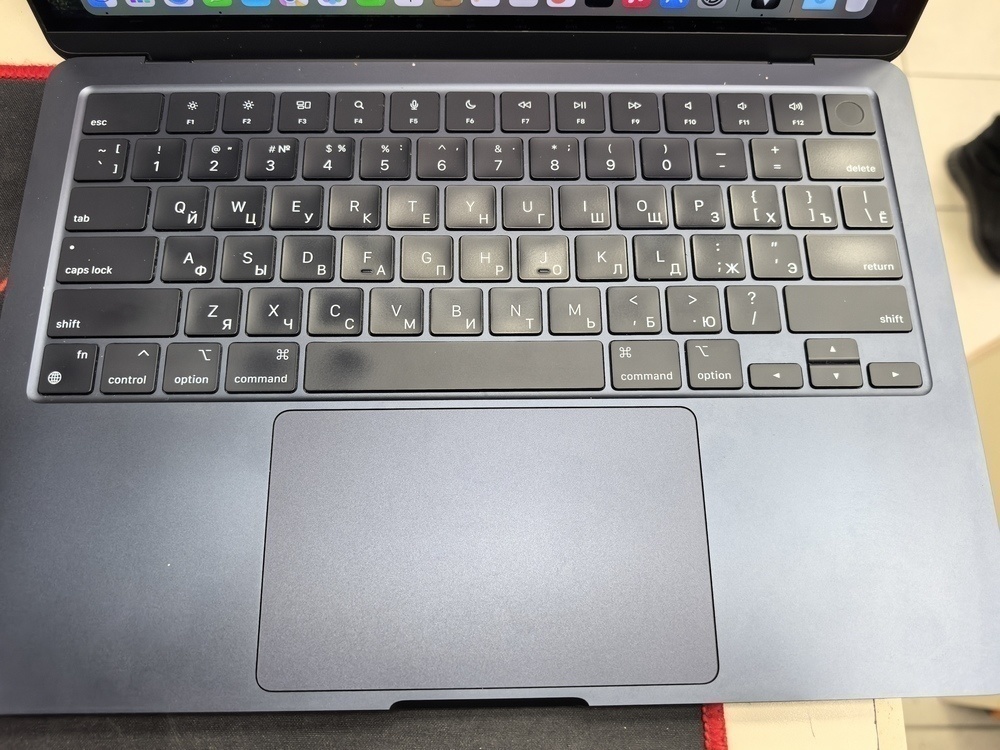 Ноутбук Apple MacBookAir 13 дюймов M2 A2681 (2022)