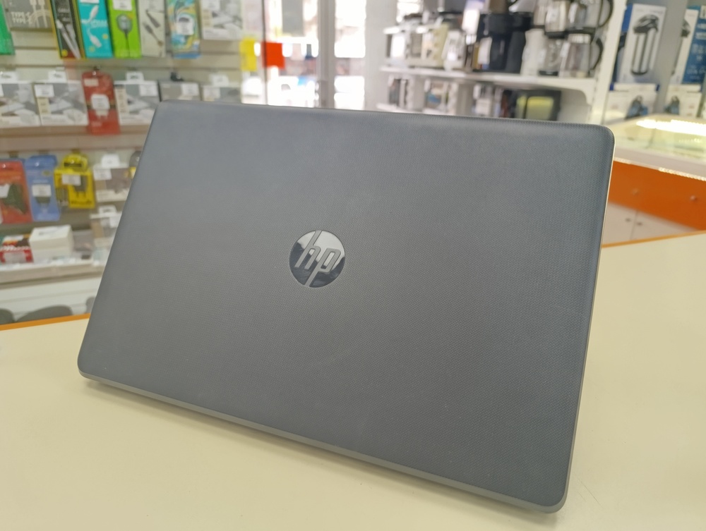 Ноутбук HP 15-bs0xx; Core i3-6006U, Intel HD Graphics 520, 8 Гб, 128 Гб, Нет