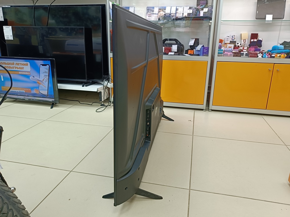 LED Телевизор TCL 55V6B