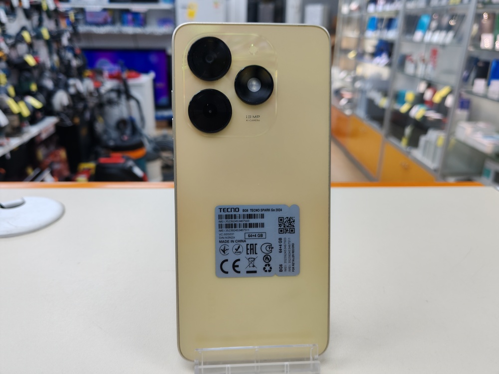 Смартфон Tecno Spark Go 2024 4/64