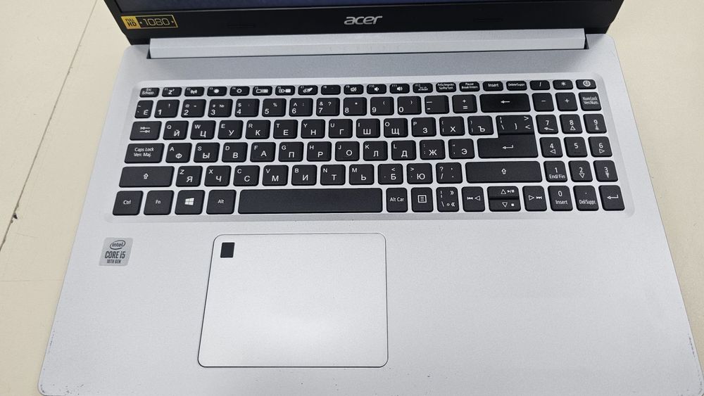 Ноутбук Acer; Core i5-1035G1, Intel UHD Graphics, 8 Гб, 240 Гб, Нет