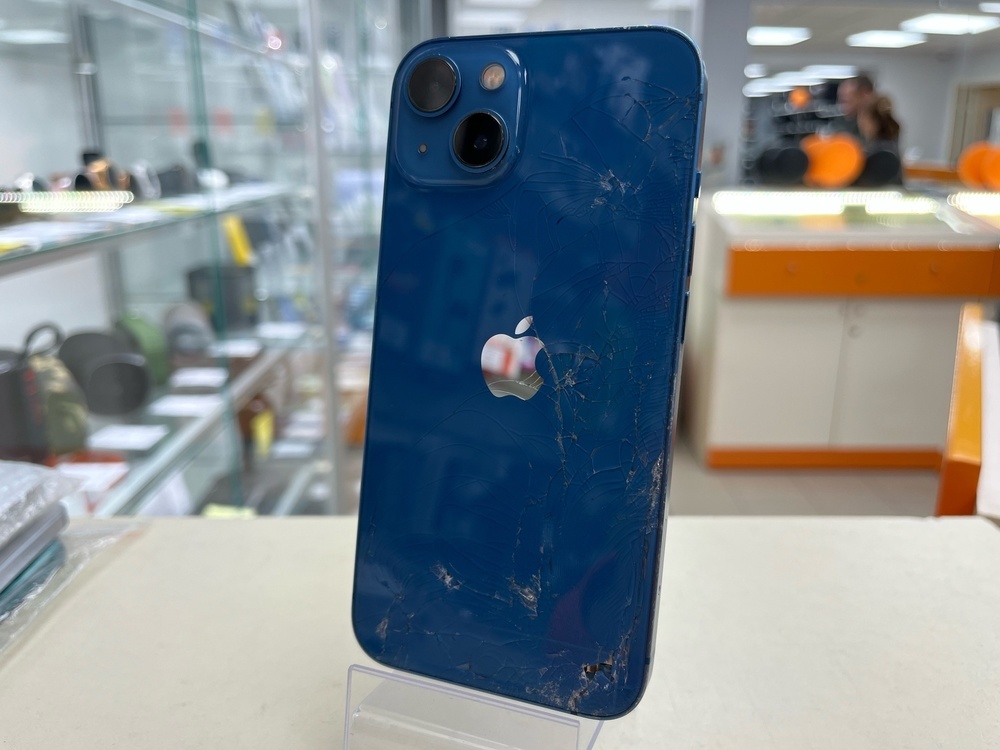 Смартфон Apple iPhone 13 128Gb
