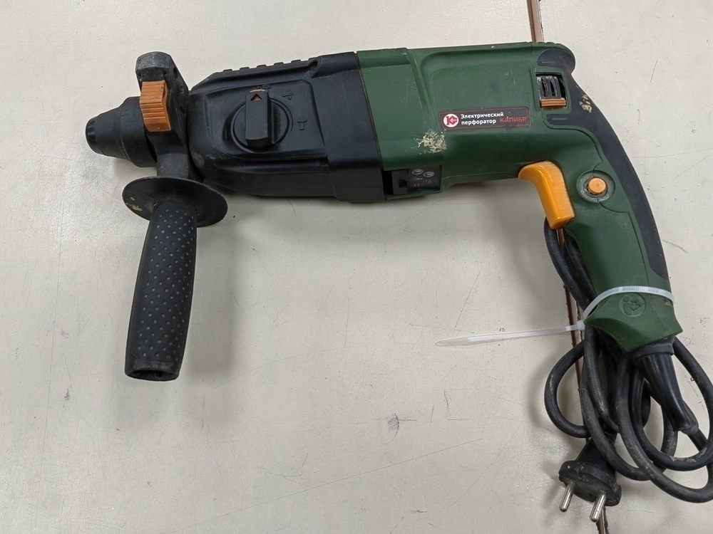 Перфоратор Калибр ЭП-800/26