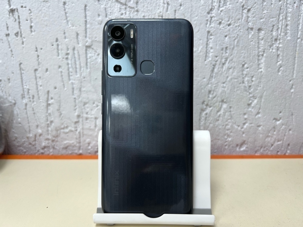 Смартфон Infinix HOT 12i 4/64