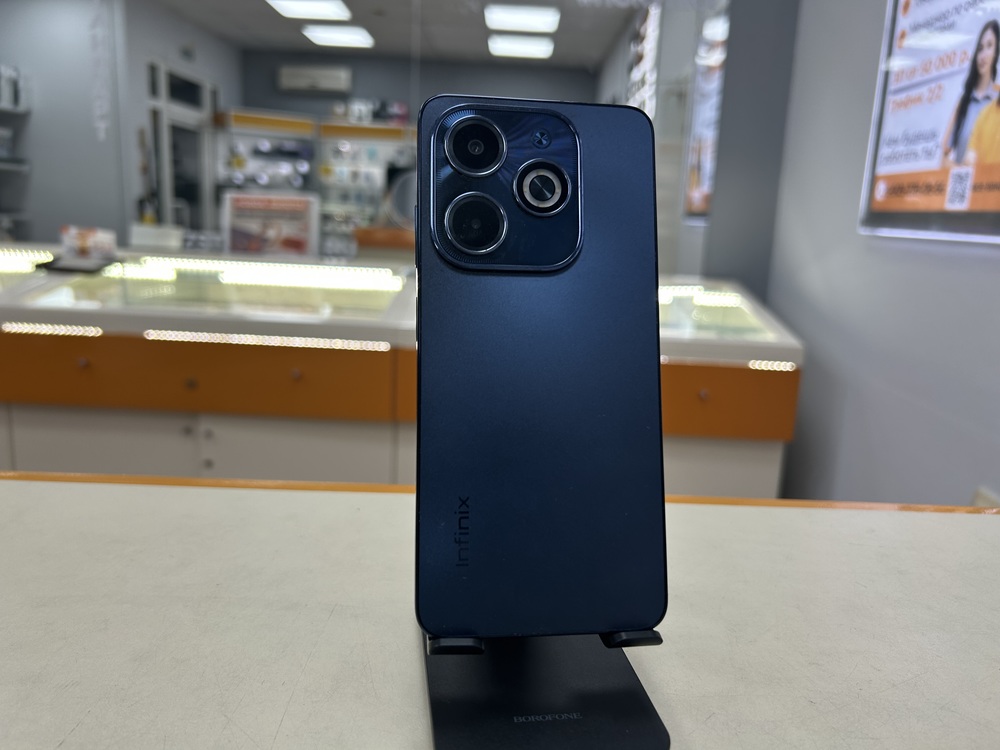 Смартфон Infinix HOT 40i 4/128