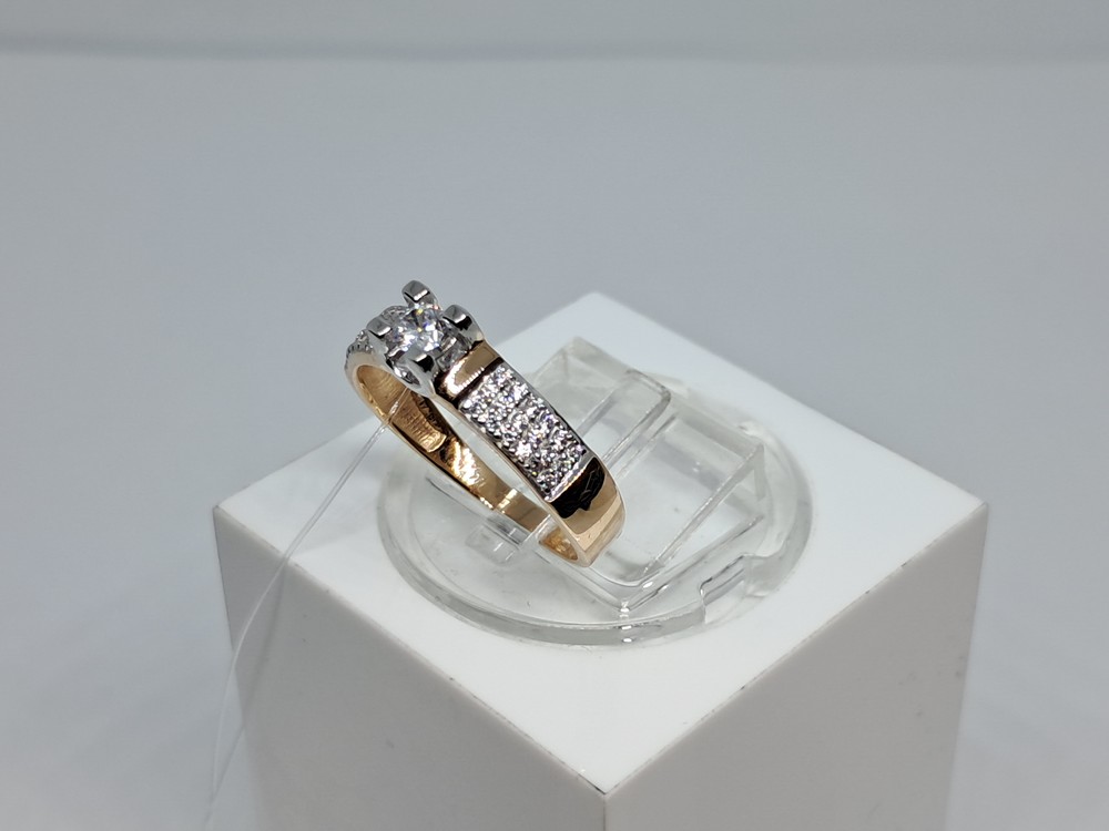 КОЛЬЦО С КАМНЯМИ (Au 585)