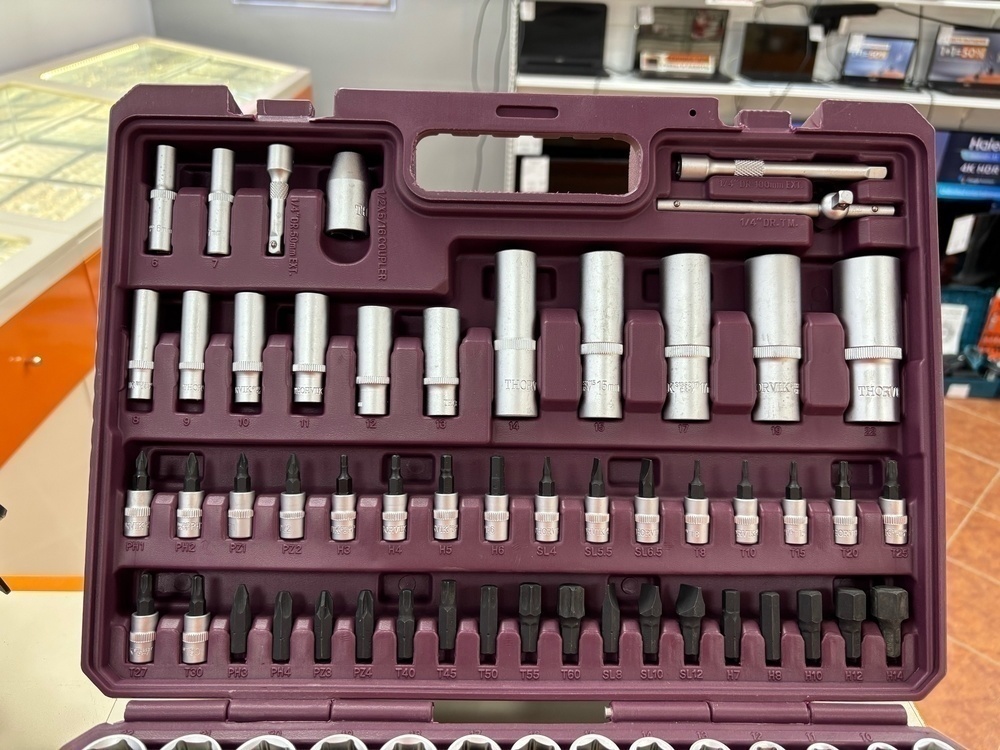 Набор инструментов Thorvik TS108 универсальный 1/4, 1/2 DR