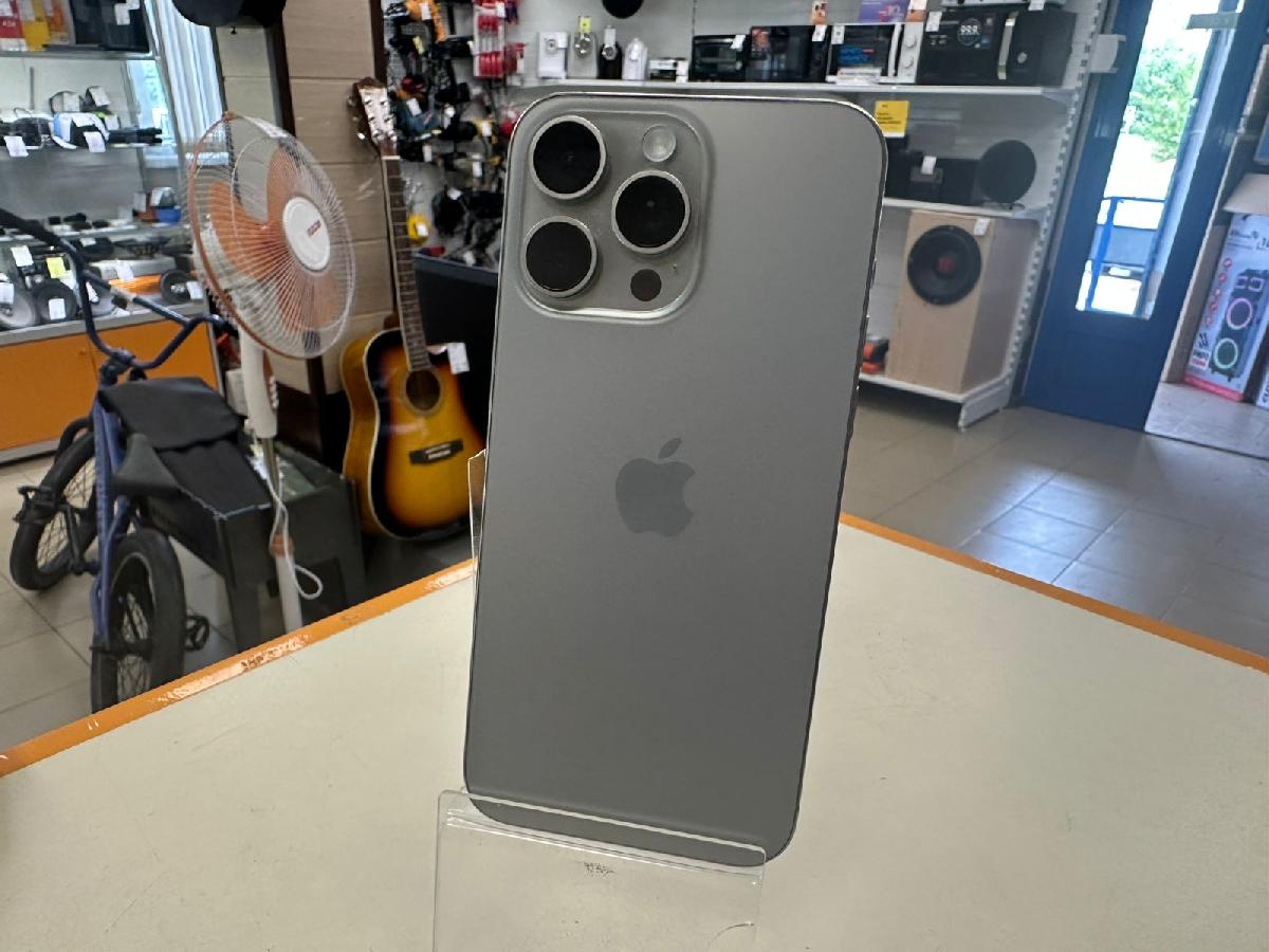 Смартфон Apple iPhone 15 Pro Max 256Gb