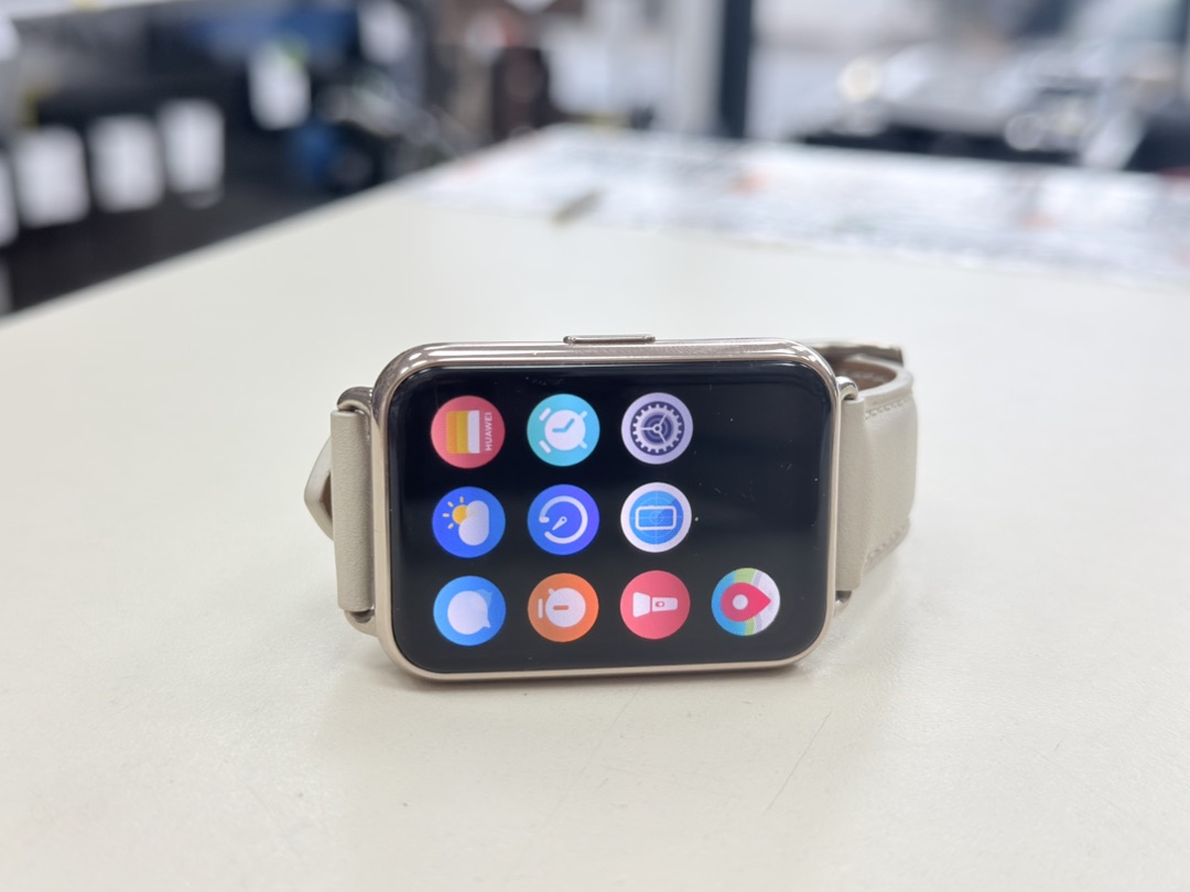 Смарт-часы Huawei WATCH FIT 2