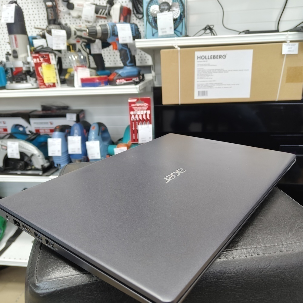 Ноутбук Acer; Athlon 3050U, Radeon Graphics, 8 Гб, 256 Гб, Нет