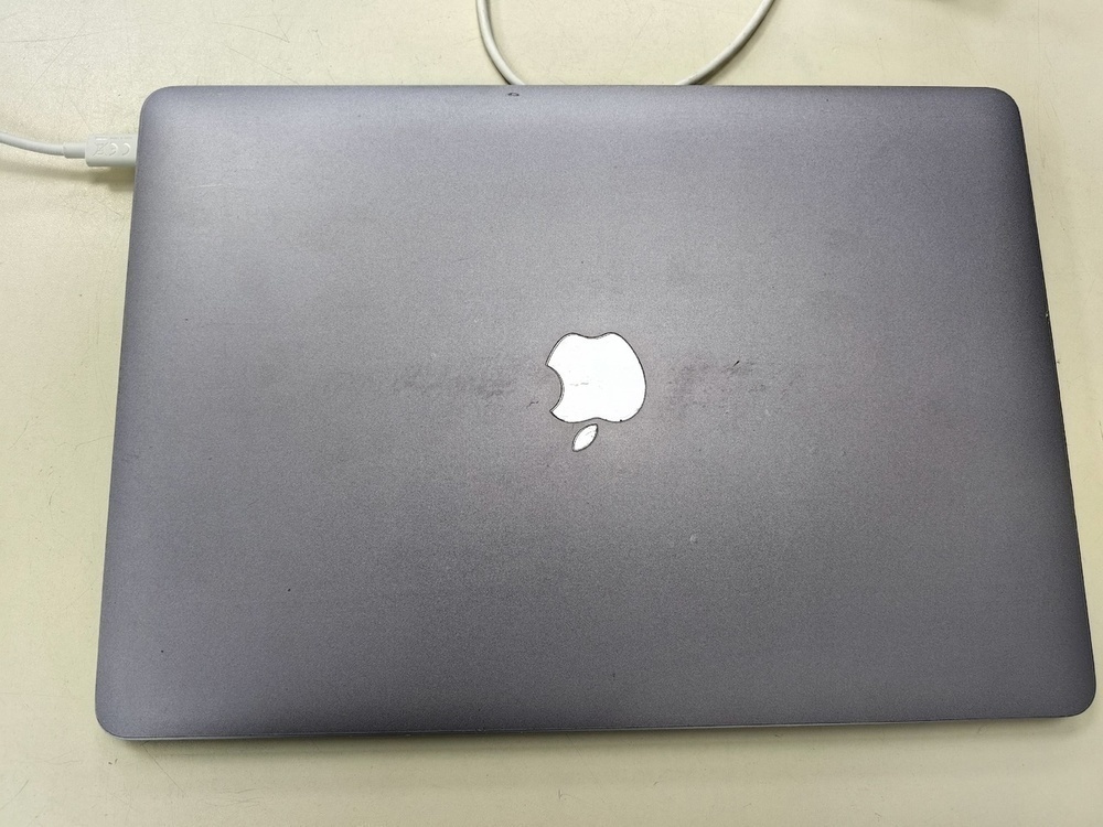 Ноутбук Apple Macbook Air 13 2020 M1 8/256