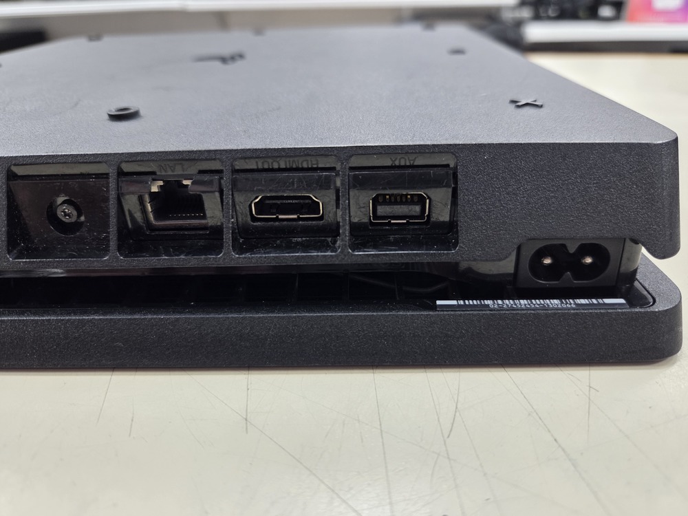 Игровая приставка PlayStation 4 Slim 1Tb