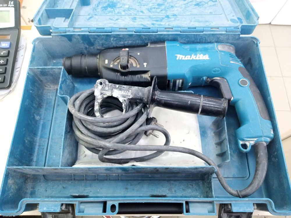 Перфоратор Makita HR 2450