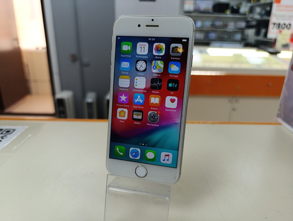 Смартфон Apple iPhone 6 16Gb
