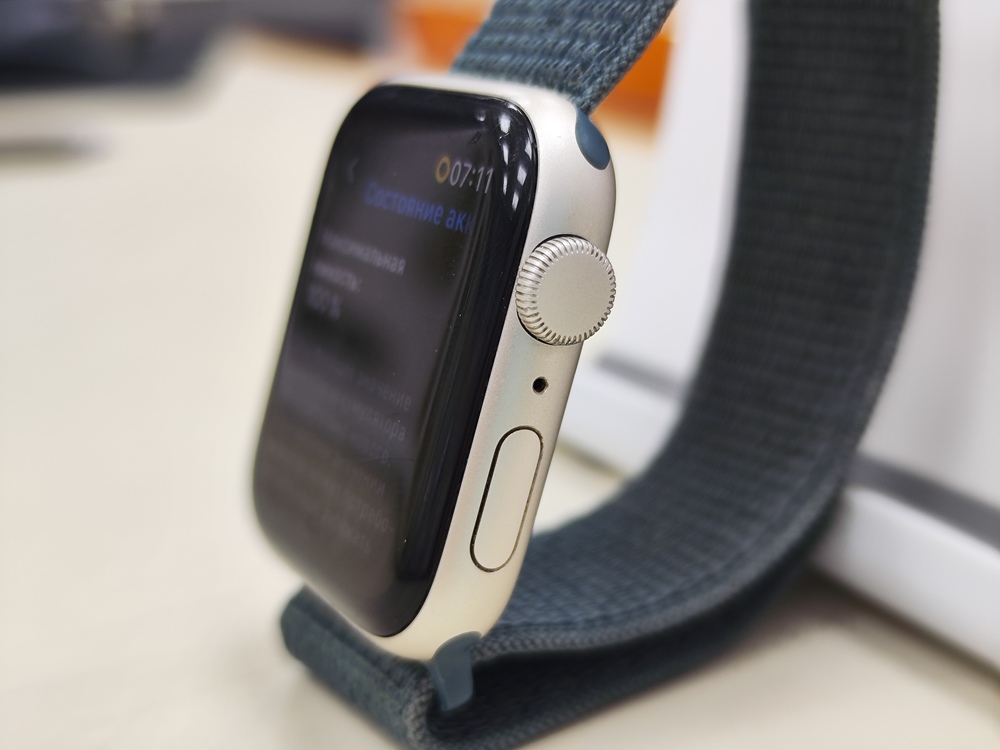 Смарт-часы Apple Watch SE 2022 44mm