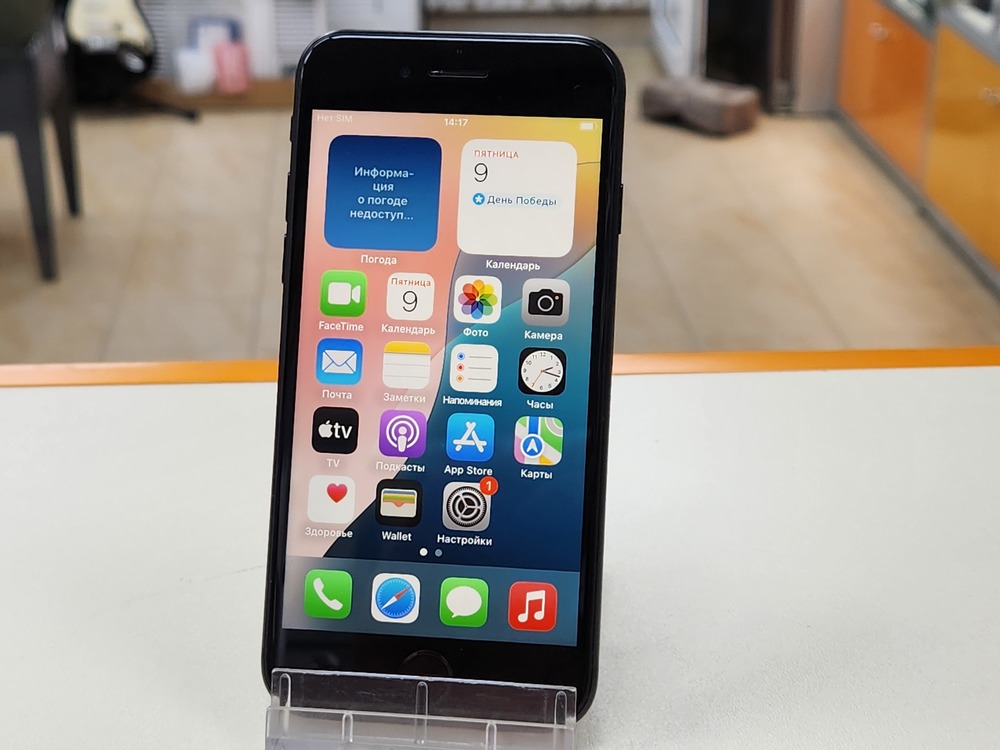 Смартфон Apple iPhone SE 2020 64Gb