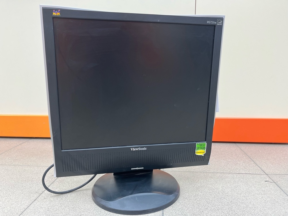Монитор Viewsonic VG730M