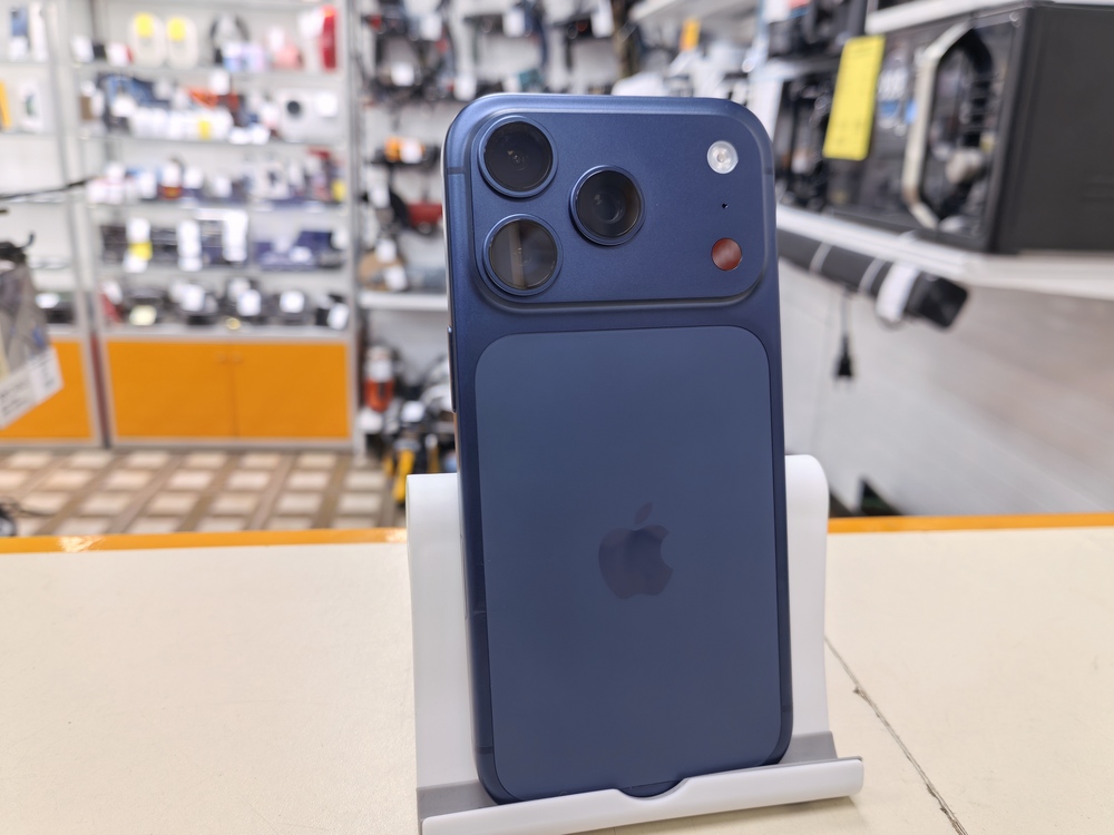Смартфон Apple Iphone 17 Pro 256Gb