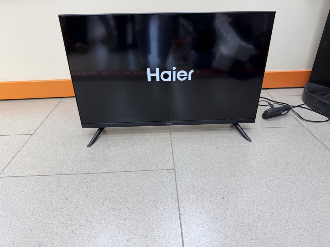 LED Телевизор Haier 32 Smart TV S2