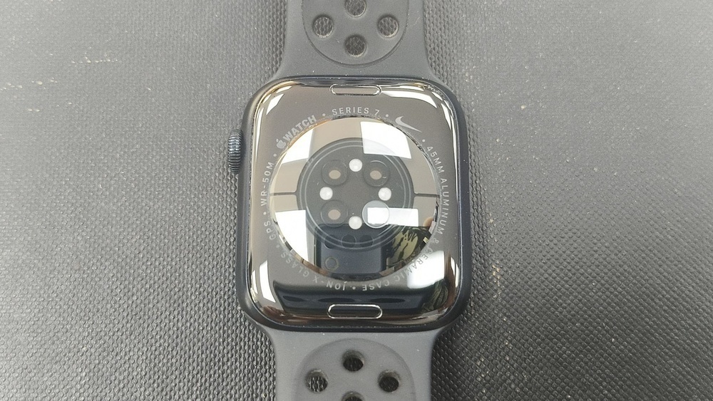 Смарт-часы Apple Watch Series 7 44mm
