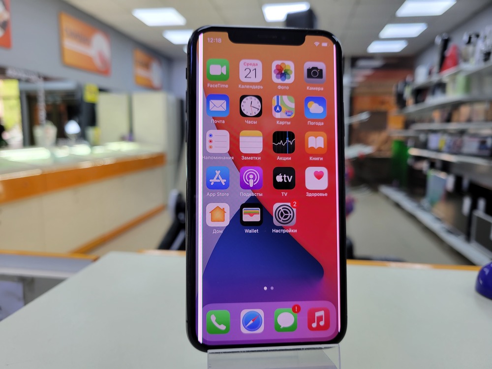 Смартфон Apple iPhone X 64Gb