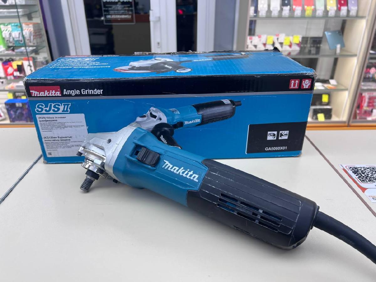Угловая шлифмашина Makita GA-5090