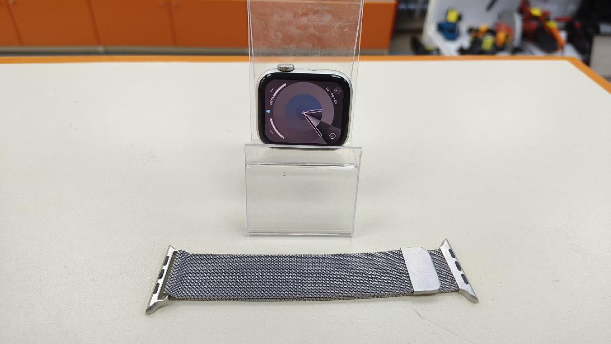Смарт-часы Apple Watch SE 2022 44mm