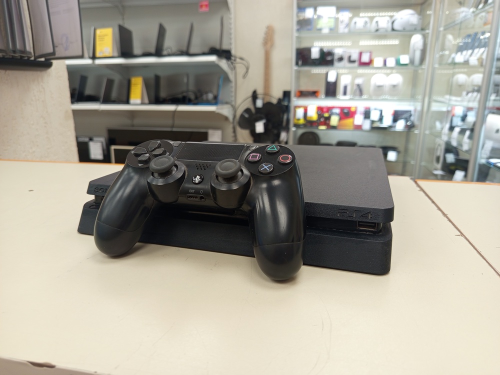 Игровая приставка PlayStation 4 Slim 1Tb Игровая приставка PlayStation 4 Slim 1Tb