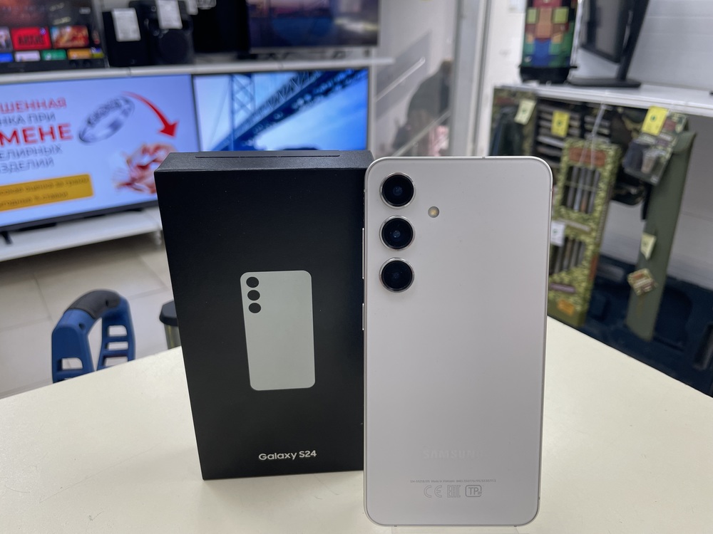 Смартфон Samsung Galaxy S24 12/256