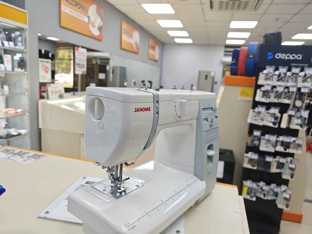 Швейная машина Janome 5522