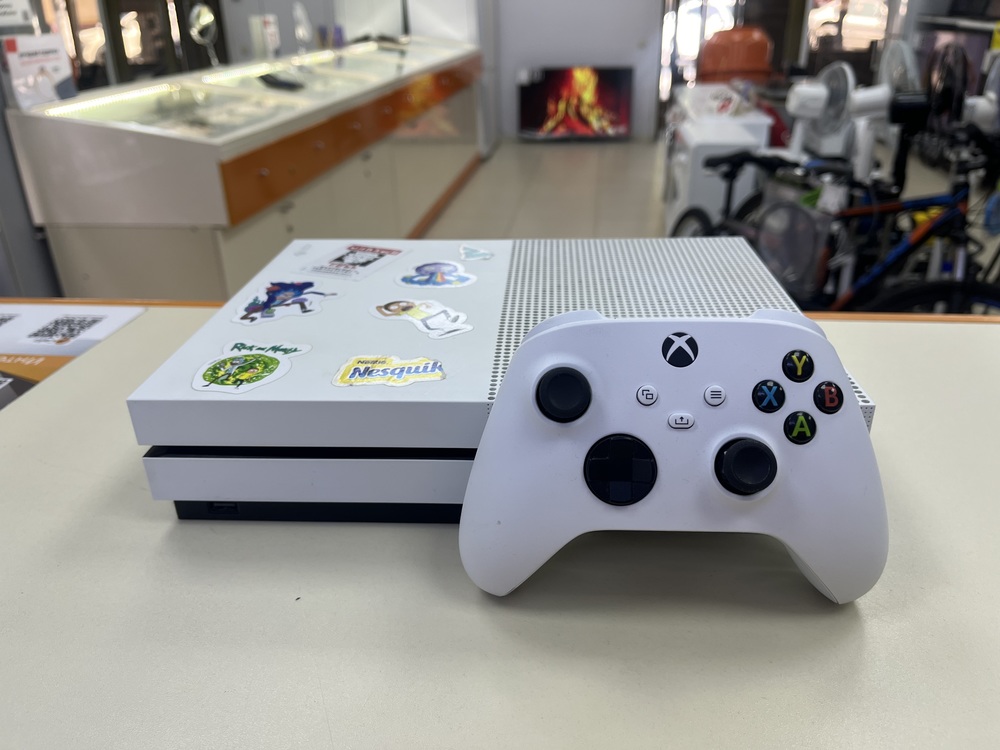 Игровая приставка Xbox One S 500Gb