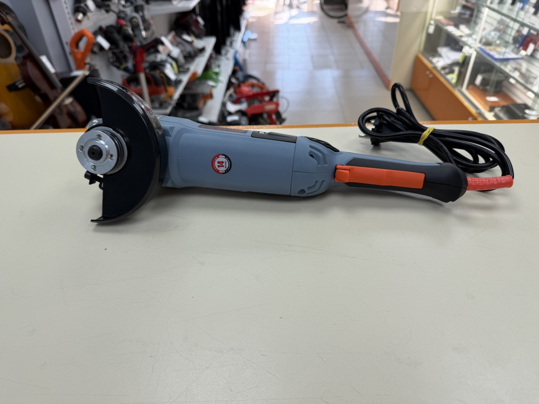 Угловая шлифмашина Электроприбор УШМ-125/1000Е