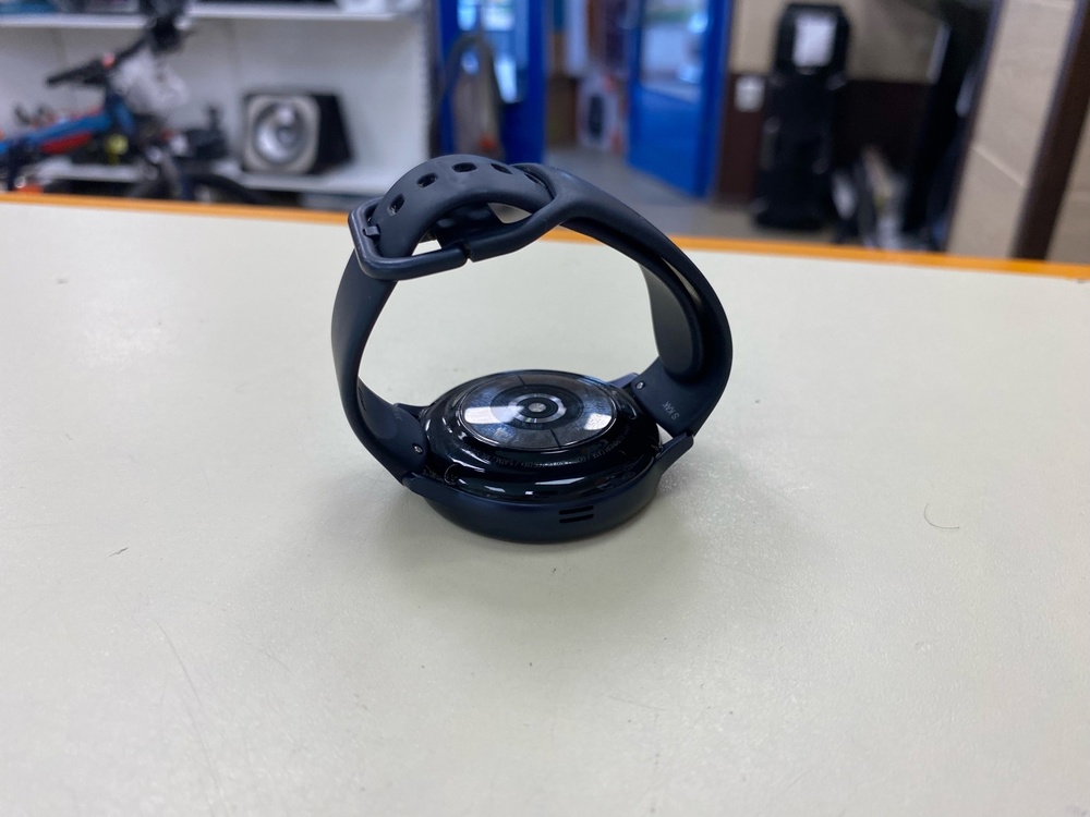 Смарт-часы Samsung Galaxy Watch Active