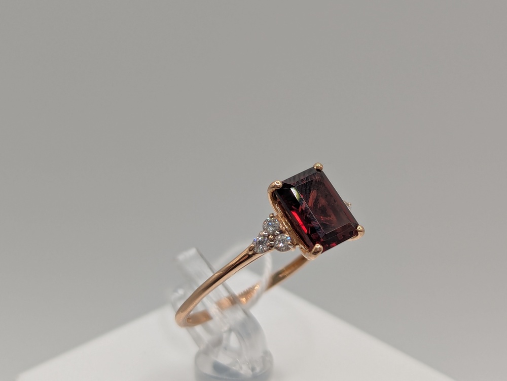 КОЛКМИ585 КОЛЬЦО С КАМНЯМИ (Au 585)