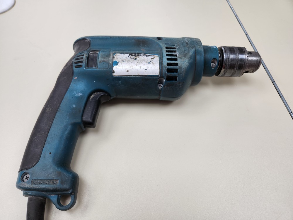 Дрель-ударная Makita no name;