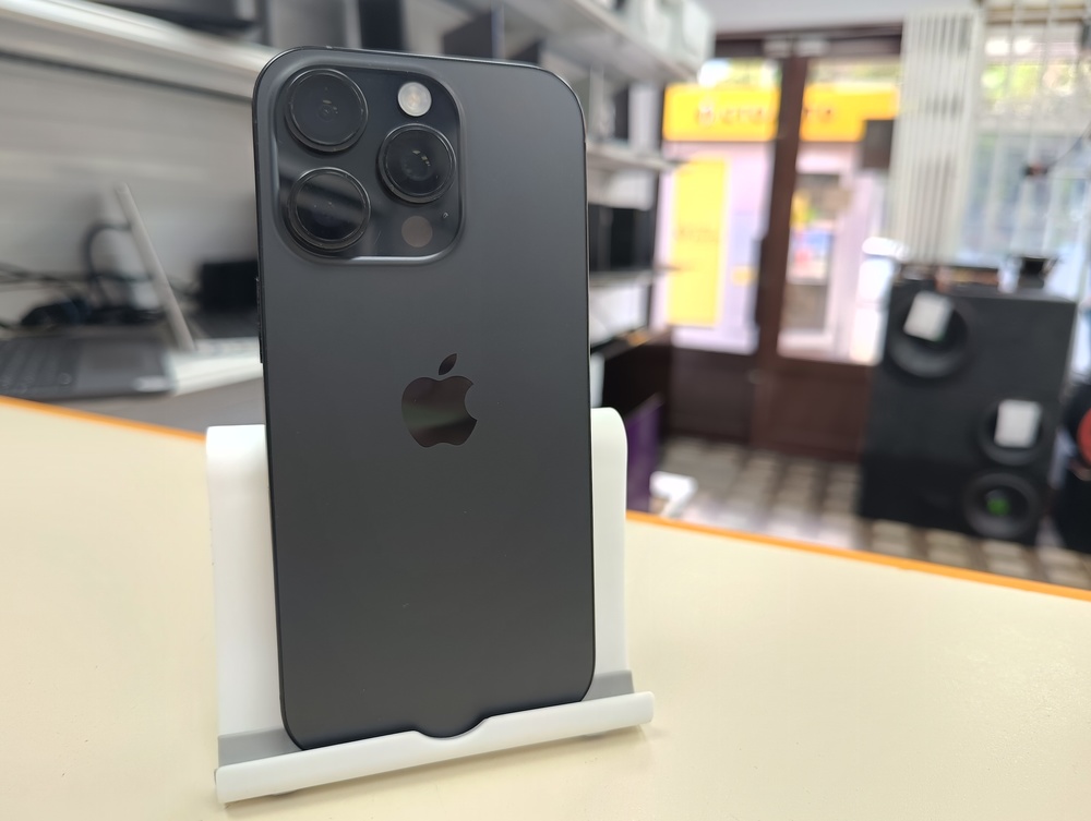 Смартфон Apple Iphone 16 Pro 256Gb