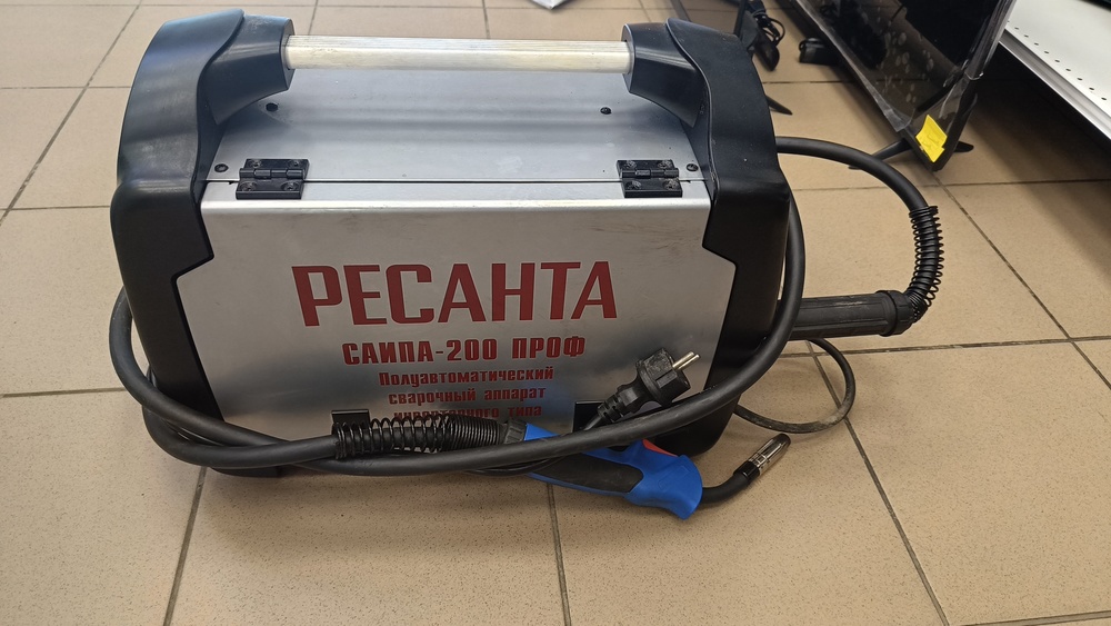 Сварочный аппарат Ресанта САИПА-200С